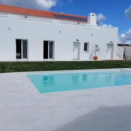 Landsted Pe No Campo And Carvalhal (Leiria)